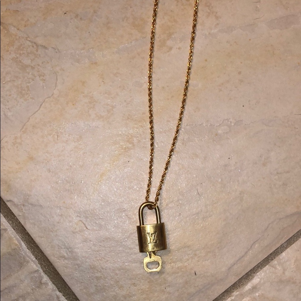 Gold Twisted Chain Louis Vuitton Lock Necklace - Picture 2 of 2